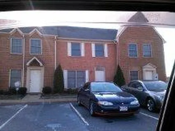 924 Lucas Creek Rd APT 8, Newport News, VA 23608