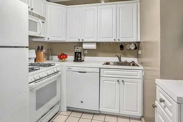 Sold by Douglas Elliman | media 3