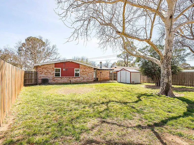 4602 Karla St — Photo 25