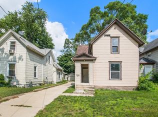407 S Elm Ave, Jackson, MI 49203