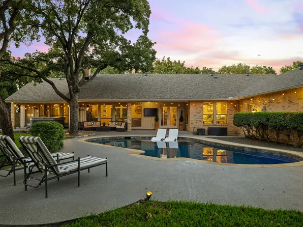 315 Oak Trail Dr, Double Oak, TX 75077