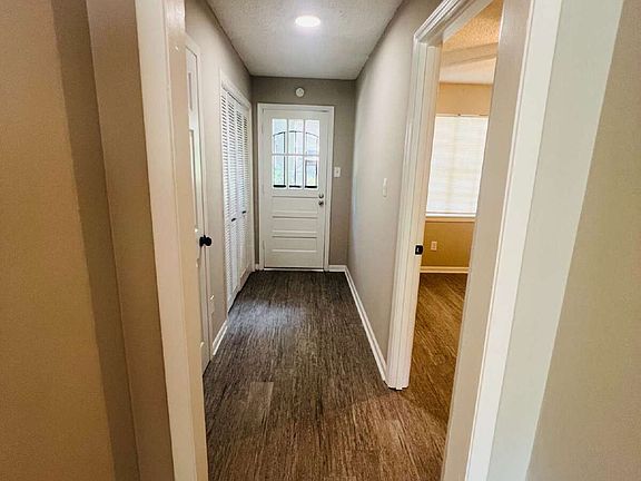 2nd image of 3136 Monterrey Sq