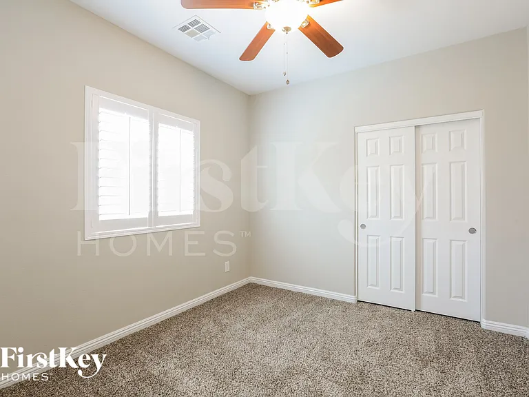 1134 Aubrey Springs Ave — Photo 15