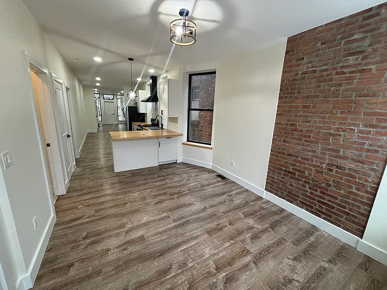 822 River St #3 — Photo 16