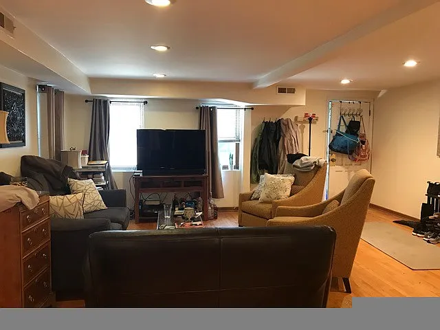 1224 W Melrose St #G — Photo 9