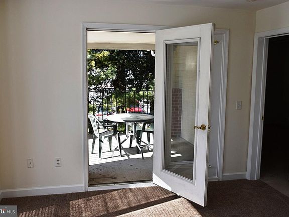 3rd image of 703 Canning House Row #903