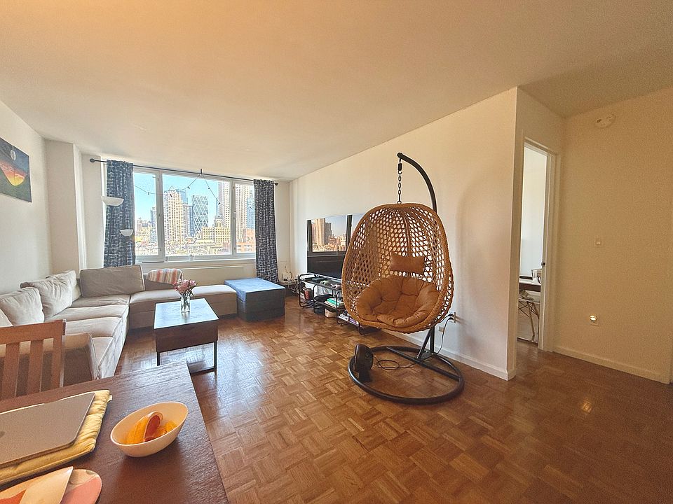 1st image of 350 W 43rd St APT 16E
