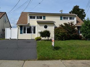 76 Sycamore St, Carteret, NJ 07008