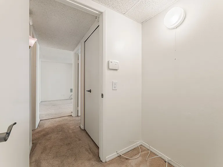 1340 S Beverly Glen Blvd #202 — Photo 17