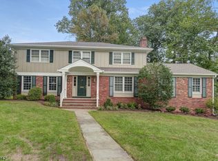 24 Sherwood Rd, Short Hills, NJ 07078