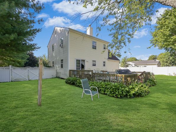 2 Cherry Street, Central Islip, NY 11722