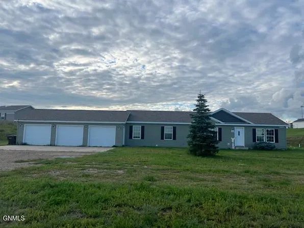 12213 26f St NW, Watford City, ND 58854