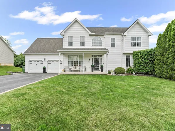 119 W Hillside Dr, Oxford, PA 19363