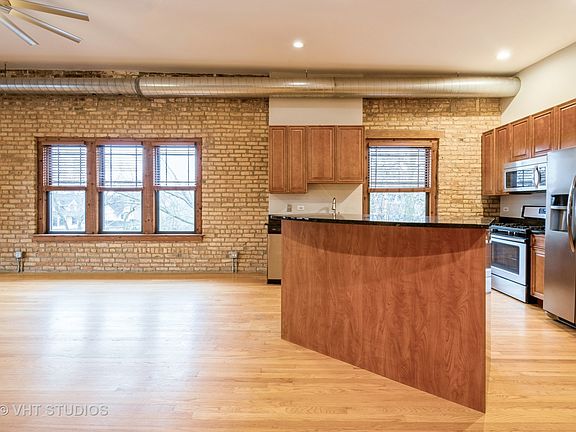 5th image of 1444 W Lunt Ave #D3