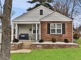 8653 Litzsinger Rd, Saint Louis, MO 63144