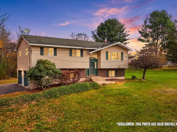 1014 Woodlyn Ln N, Honesdale, PA 18431