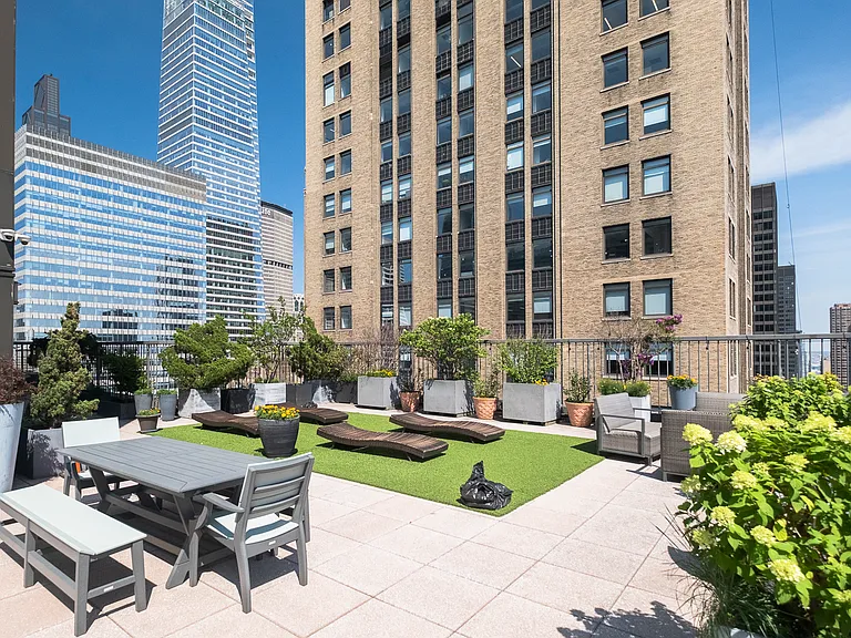 445 5th Ave #26D — Photo 18