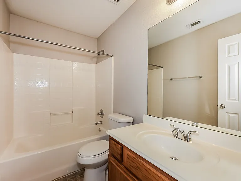 5924 Firethorn Dr — Photo 15