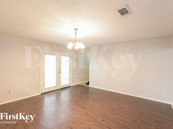5th image of 18026 Garden Manor Dr