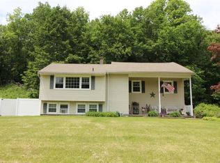 47 Stuart Rd, Mahopac, NY 10541