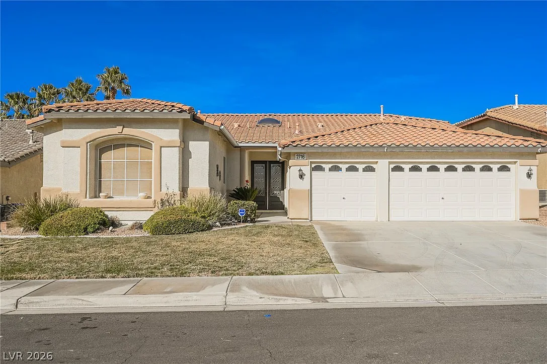 3 bed, 2.5 bath, 2553 sqft, $2,834 — Photo 1