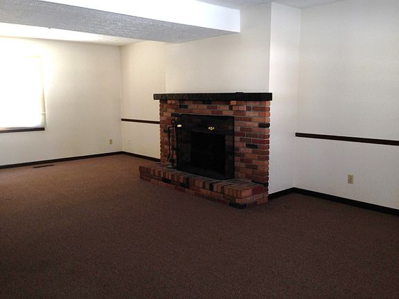 2nd image of 120 Flowerdale Dr