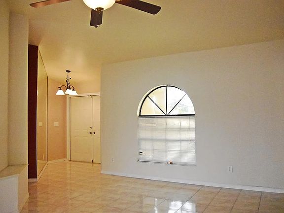 4th image of 1315 SE 21st Ter