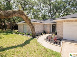 211 Acorn Dr, Victoria, TX 77905