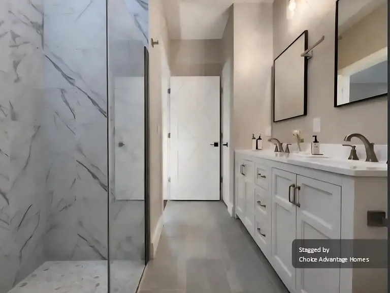 6384 W Flanders Ln — Photo 12
