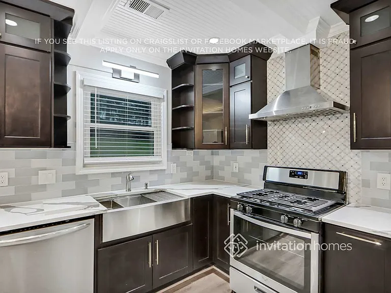 1951 Westover Ln NW — Photo 9