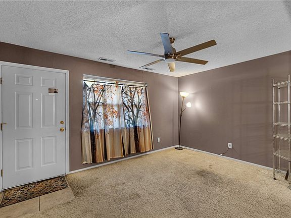 4th image of 2104 N Garland Ave APT 2