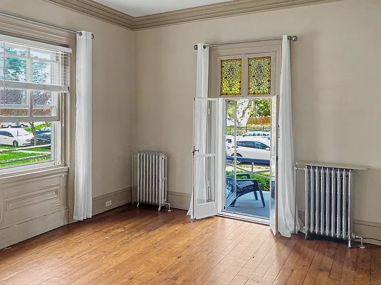 428 N Church St — Photo 7