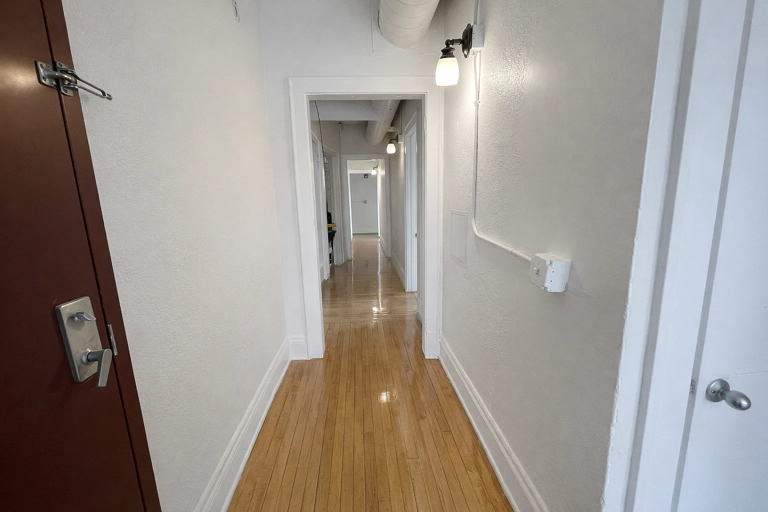 1 bed, $400 — Photo 2