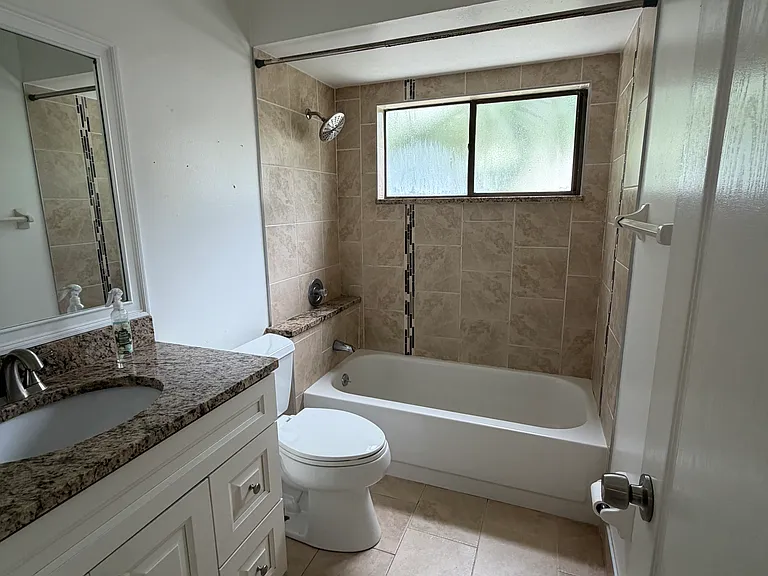 504 Shane Cir — Photo 10