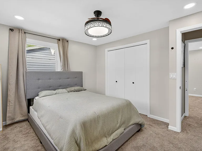 2091 W State Route 102 — Photo 22