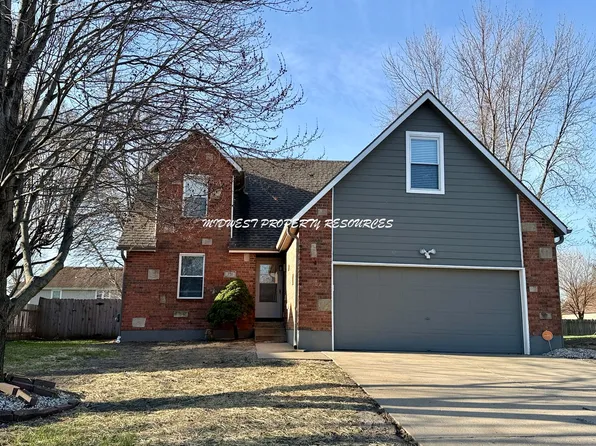 721 SE 10th Ter, Lees Summit, MO 64081