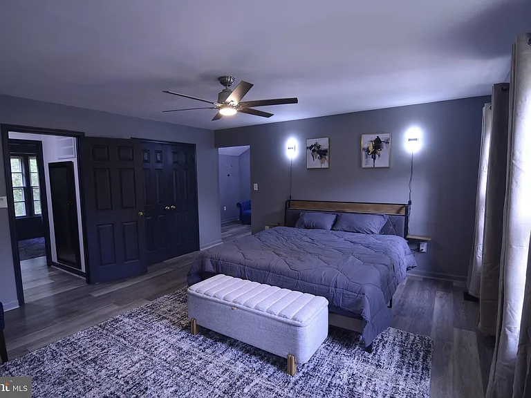 4904 Forest Creek Ct — Photo 23