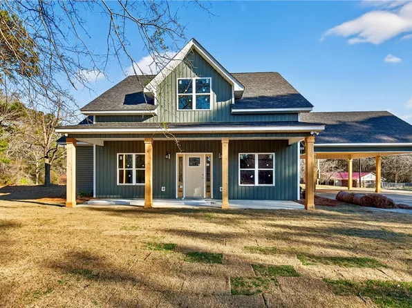 1407 34th SW, Lanett, AL 36863