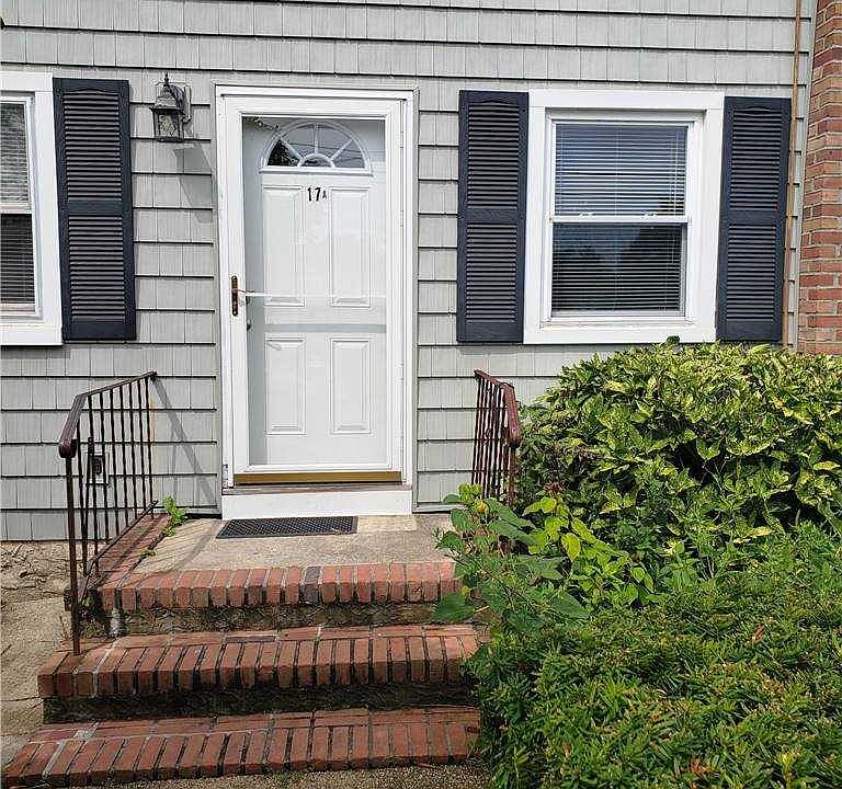 1st image of 17A Hewlett Ct #17A