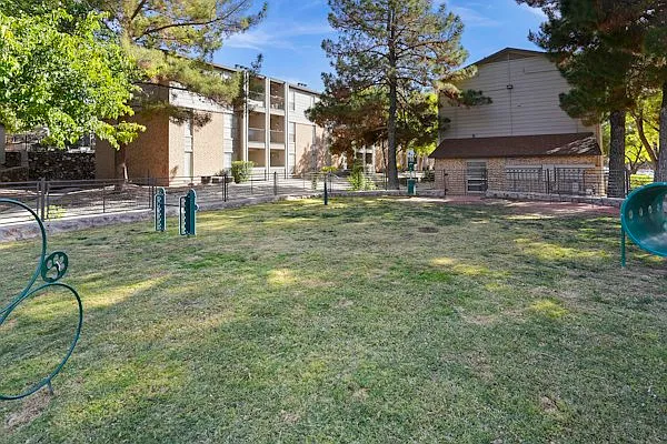 Mountain Village Apts. — Photo 3