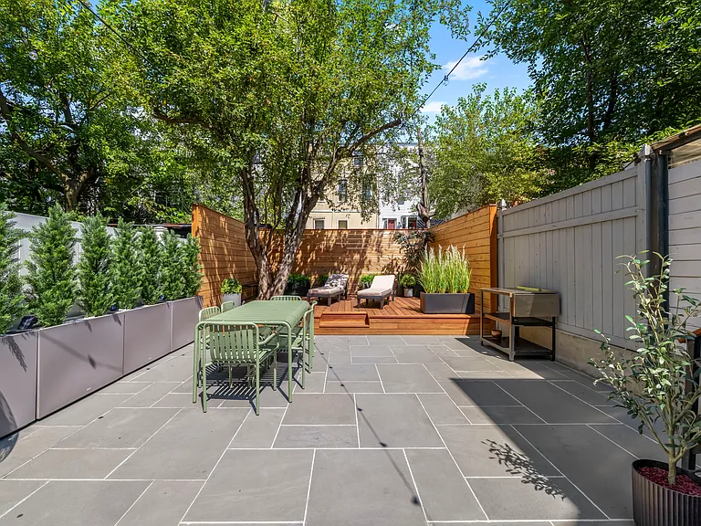 649 De Kalb Ave #1 — Photo 37