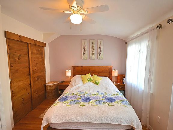 5th image of 22 Lillie Ln #2