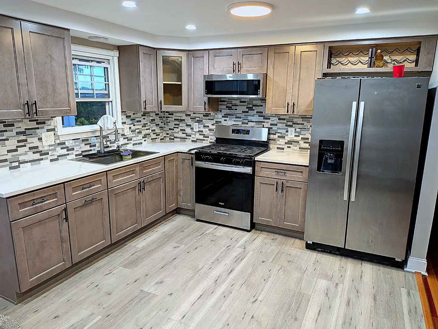 Luxury 3 Bedroom Split Level In Kennedy Township (Montour Schools) — Photo 3