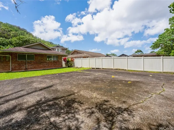 3577 Pinao St Unit 39, Honolulu, HI 96822