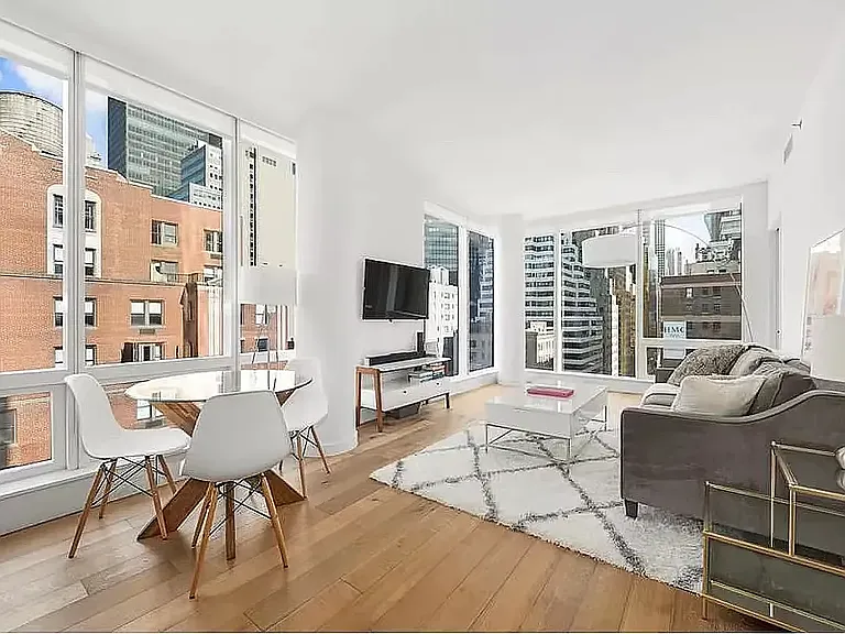 325 Lexington Ave #14B — Photo 1
