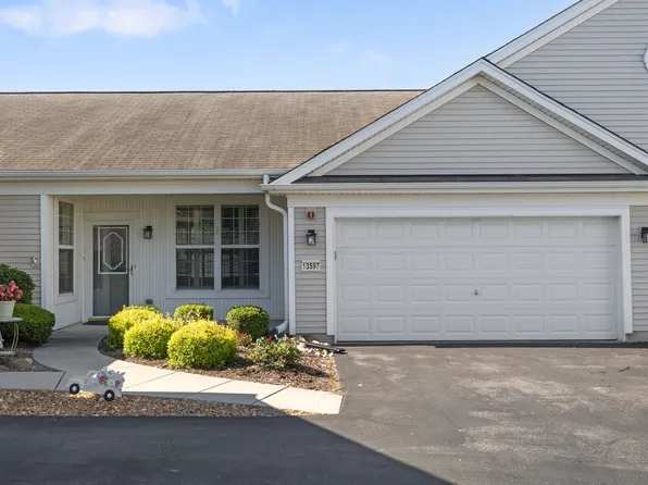 13597 Hemlock Rd, Huntley, IL 60142