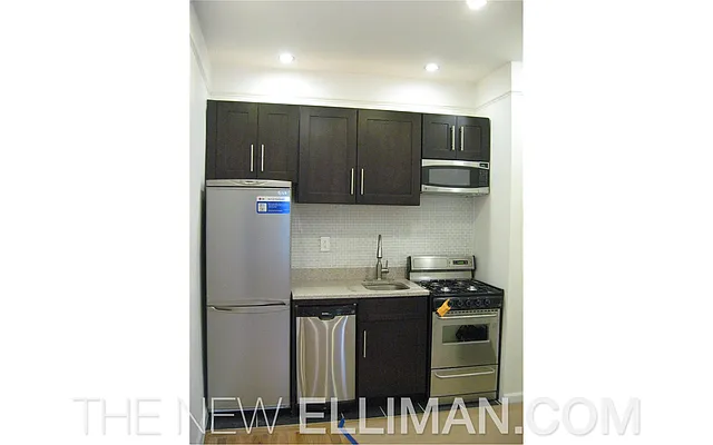 Rented by Douglas Elliman | media 31