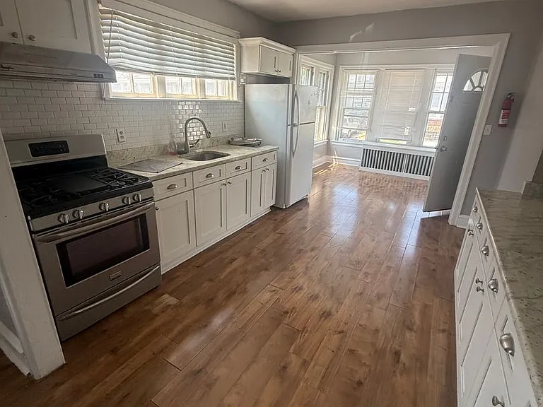 270 Rosemar St #1 — Photo 3