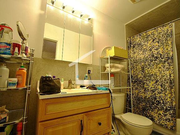 3rd image of 31 Addington Rd #1