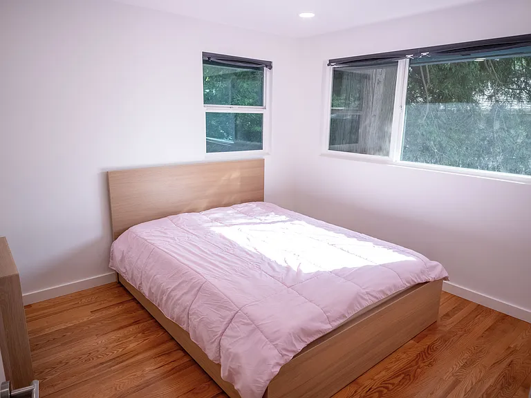 3rd Bedroom (furniture will be removed)